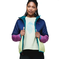 Cotopaxi Women's Teca Calido Hooded Jacket -Snow Gear Shop COTOPAXI WOMENS TECA CALIDO HOODED JACKET VIDEO TAPE MODEL FRONT 1 min