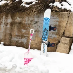 GNU Men's GWO Snowboard 2023 8 GNU Men's GWO Snowboard 2023 -Snow Gear Shop GNU GMO SNOWBOARD 2023 4 min