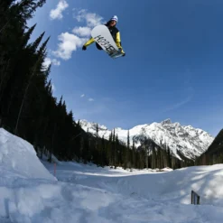 Lib Tech Men's Skate Banana Snowboard 2023 -Snow Gear Shop LIB TECH SKATE BANANA SNOWBOARD 2023 4 min