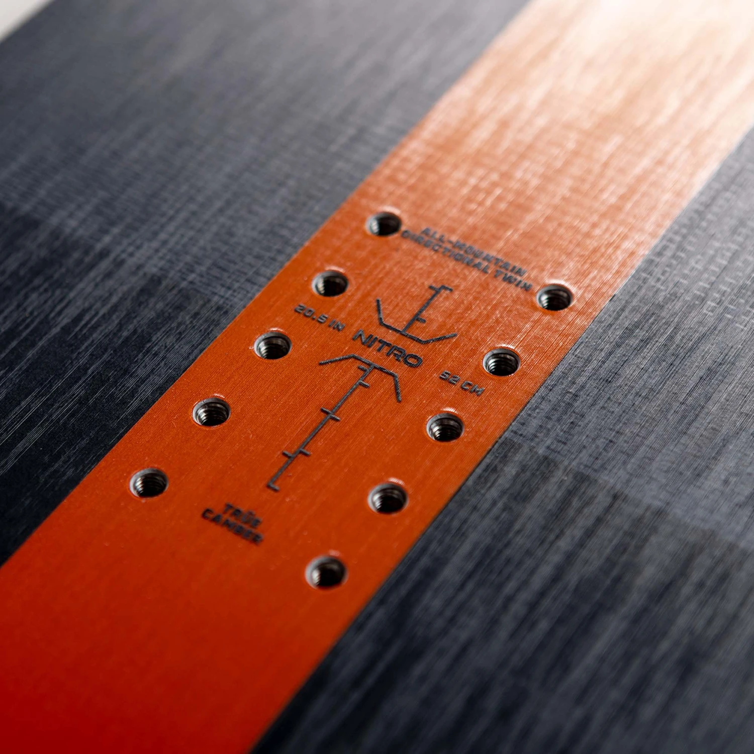 Nitro Men's Team Snowboard 2024 2 Nitro Men's Team Snowboard 2024 - Image 2